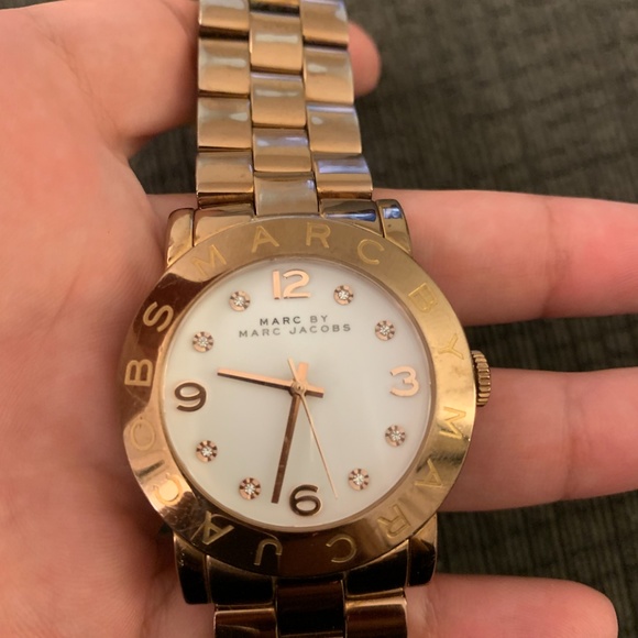 Special Edition Rose Gold Marc Jacobs Watch - Picture 3 of 5